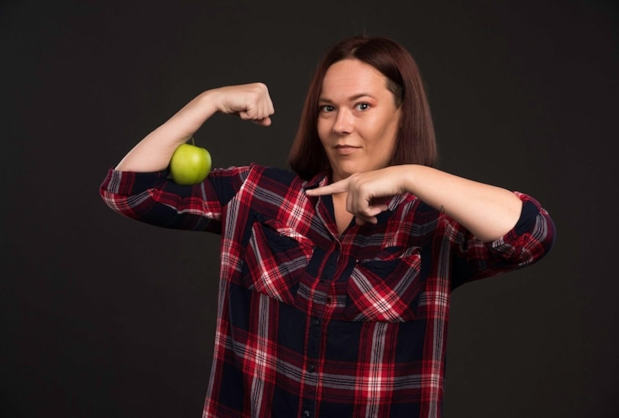modelo-femenino-trajes-coleccion